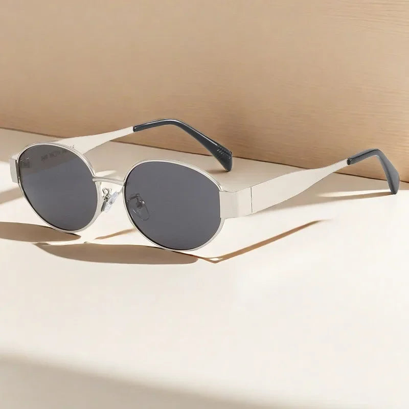 Samantha Vintage Luxe Oval Sunnies