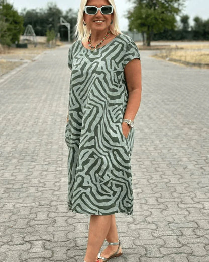 Olivia Vintage Dress With Perfect Fit And Beautiful Print